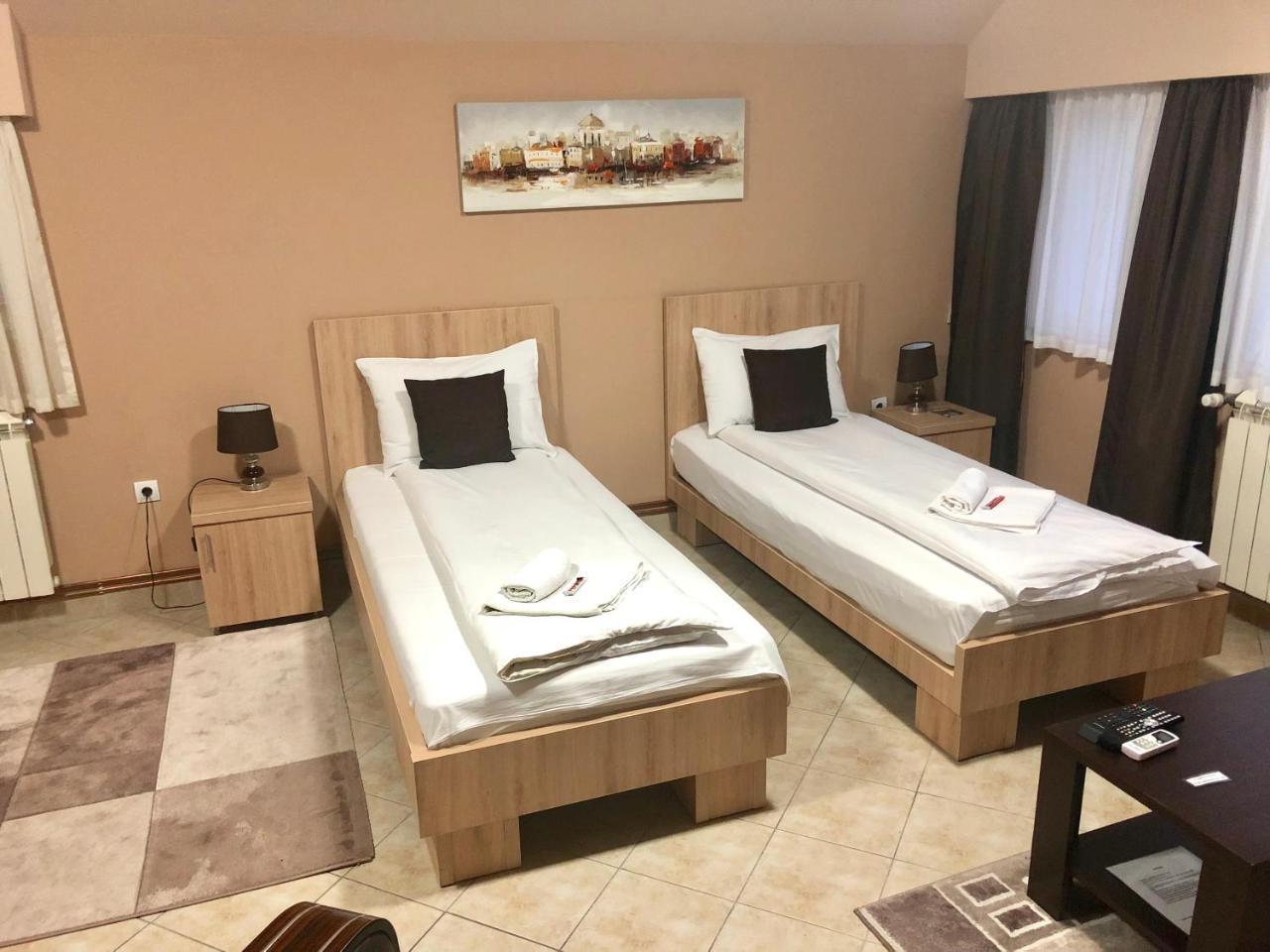 Apartmani Zecevic Никшич Экстерьер фото